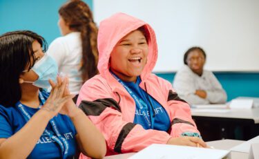 El minidocumental de College Lift gana el oro en los Premios W3