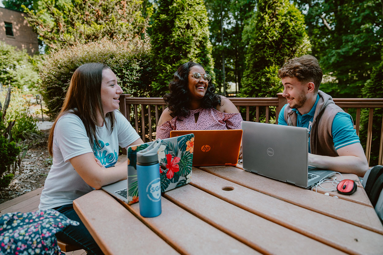 New Grant Opportunity for Bilingual English-Spanish Students at Forsyth Tech